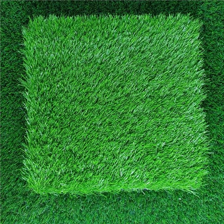 Artificial Grass in The Balcony